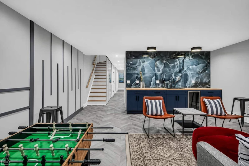 Game room and guest gathering space